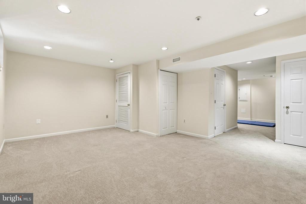 211 FIREHOUSE LANE