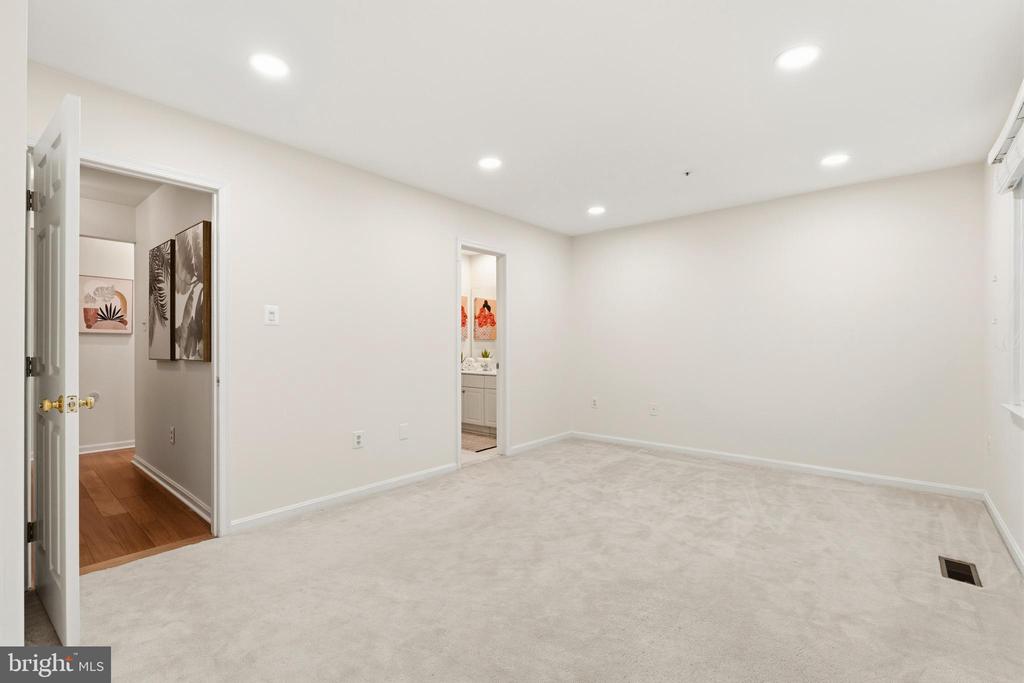 211 FIREHOUSE LANE