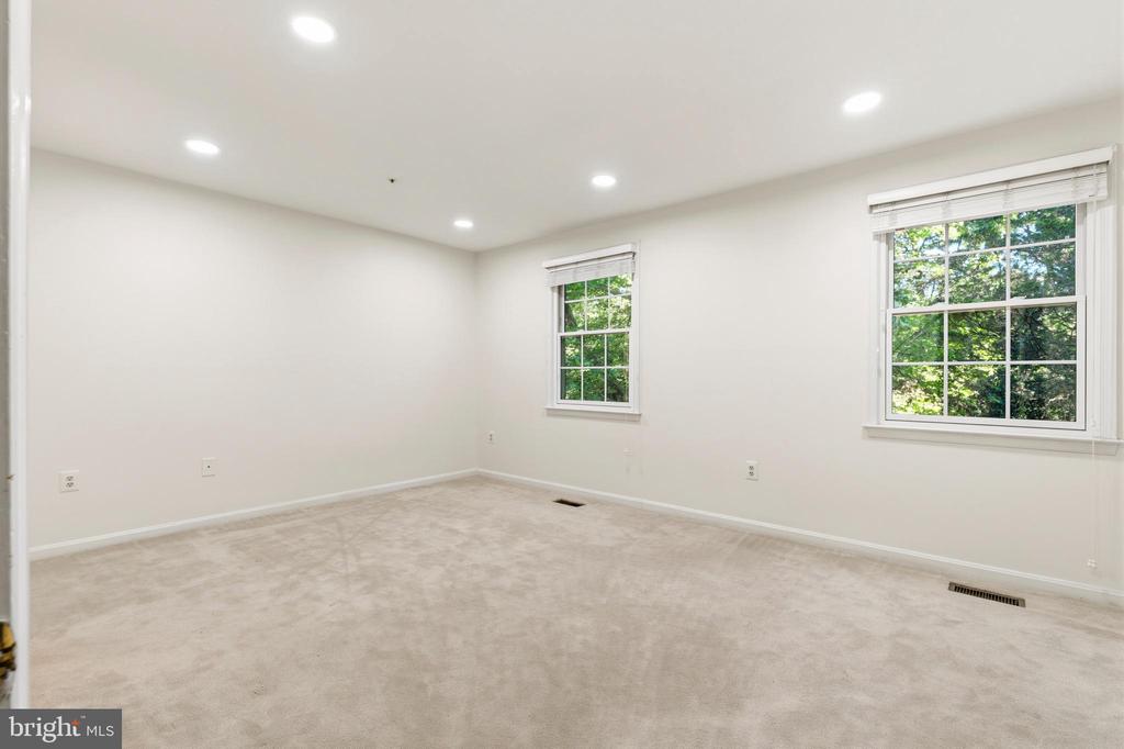 211 FIREHOUSE LANE