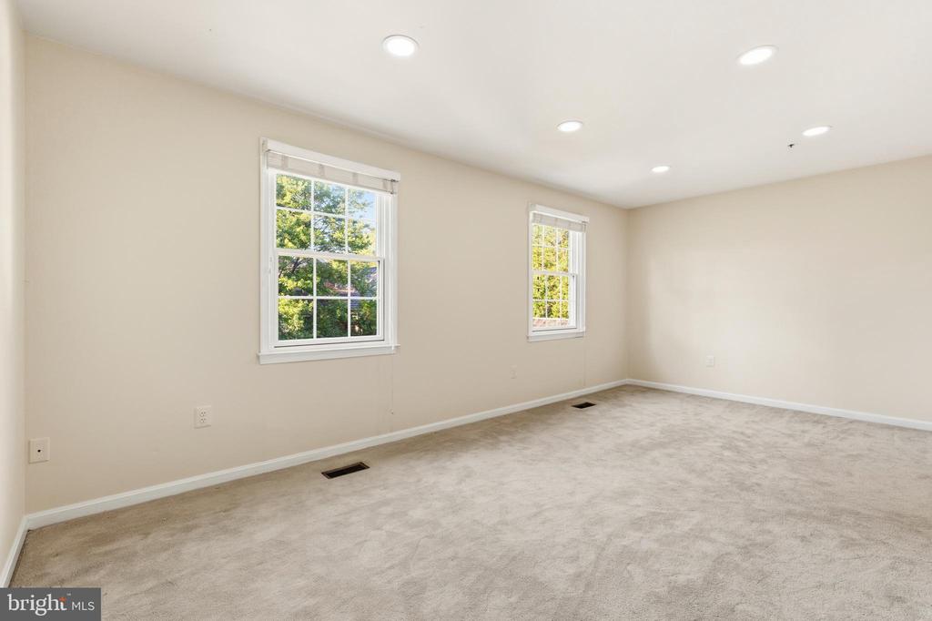 211 FIREHOUSE LANE