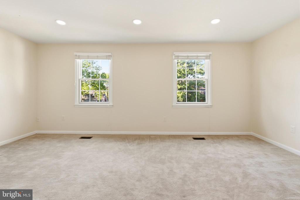 211 FIREHOUSE LANE