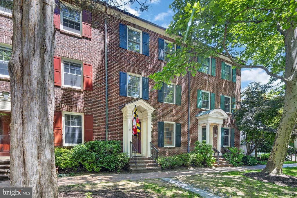 211 FIREHOUSE LANE