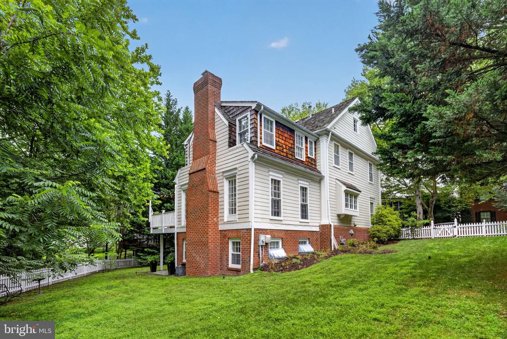 118 HART ROAD