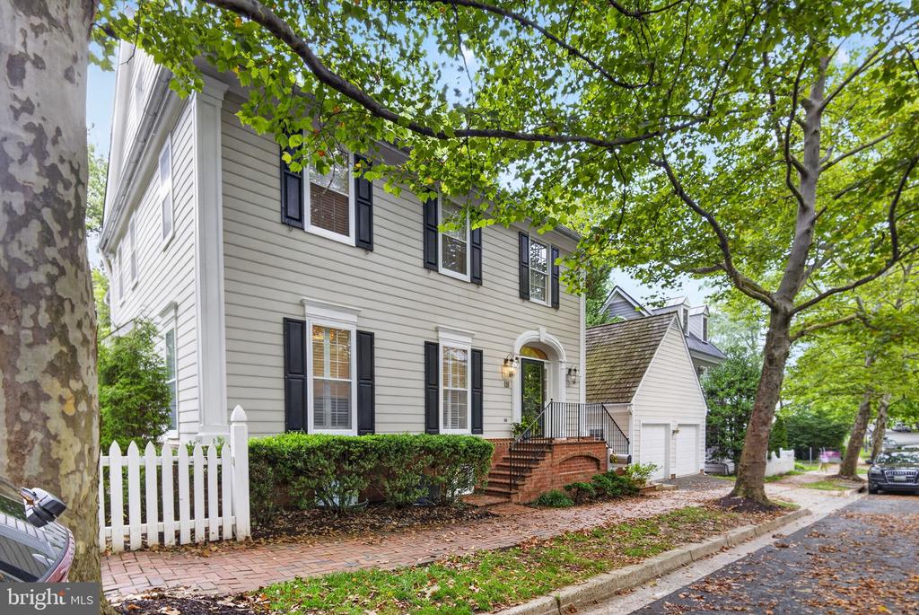 118 HART ROAD