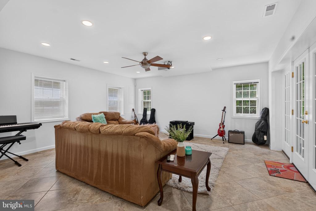 118 HART ROAD