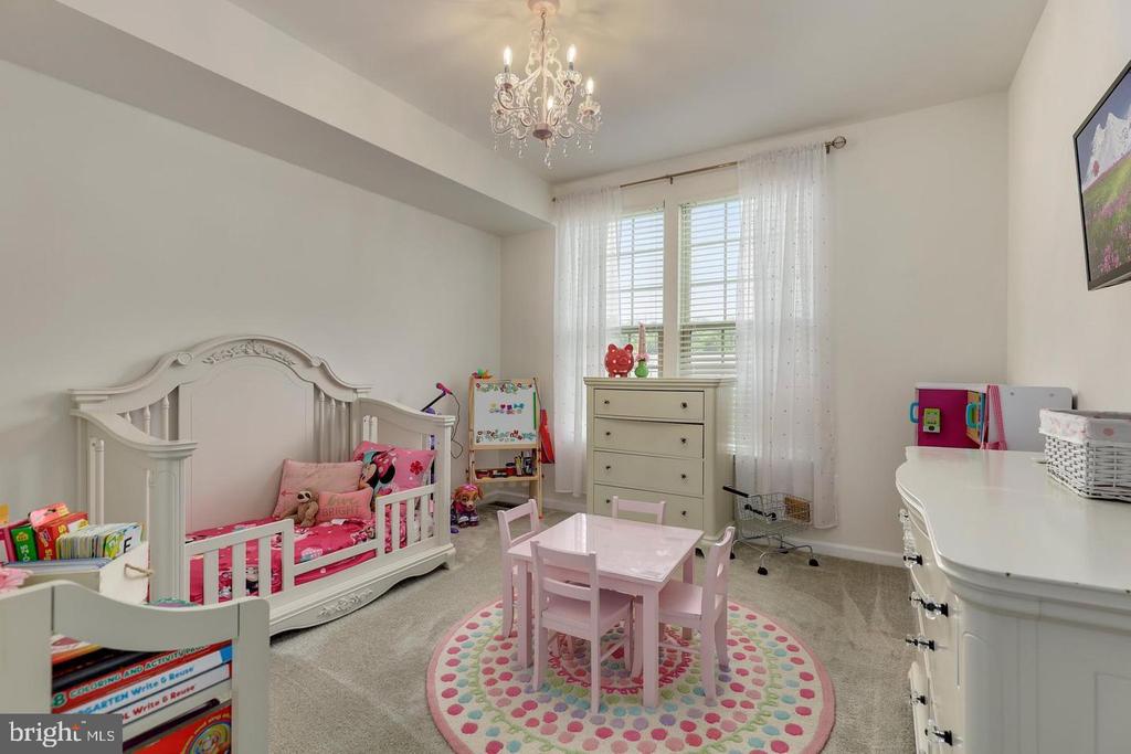 10110 DORSEY LANE Unit: 56 204 J