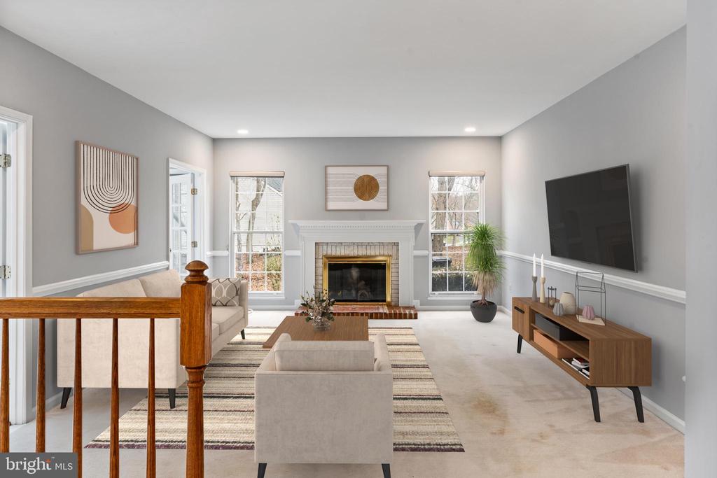 8107 HOLLYGATE DRIVE