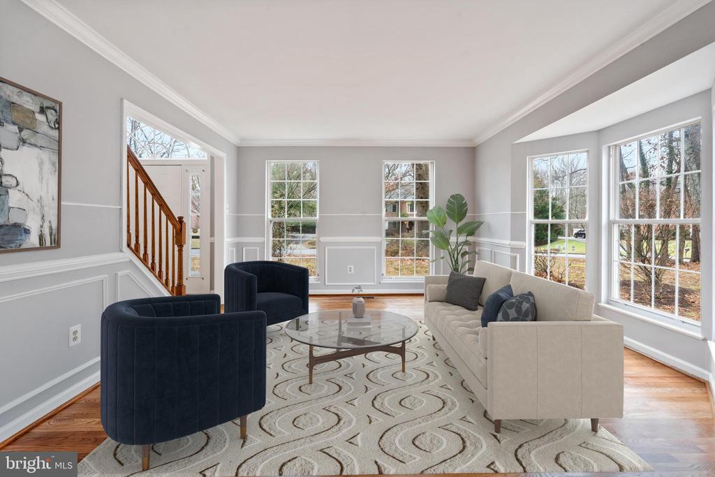 8107 HOLLYGATE DRIVE