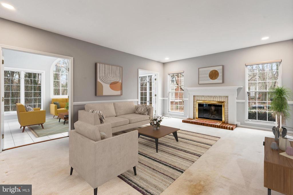 8107 HOLLYGATE DRIVE