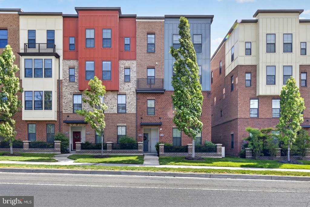 3314 TRIBUNE COURT Unit: H