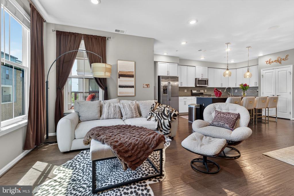 3314 TRIBUNE COURT Unit: H