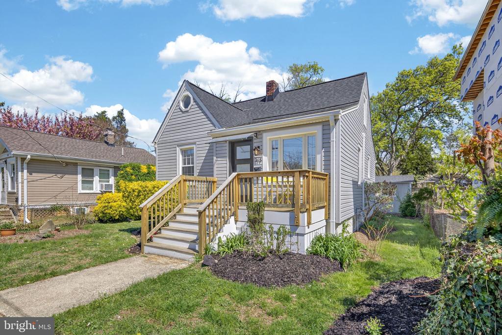 213 S EDGEWOOD STREET