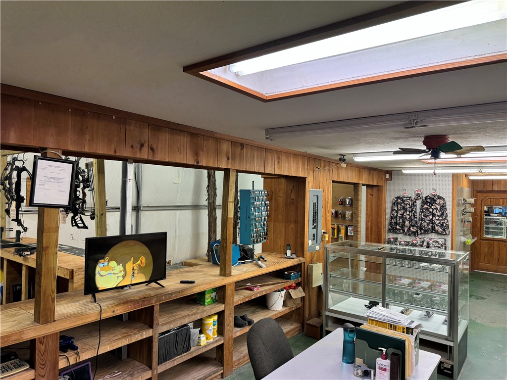 7154 Highway 110 Other W