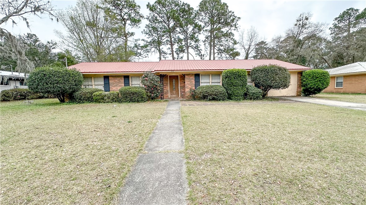 212 Fairway Oaks Drive
