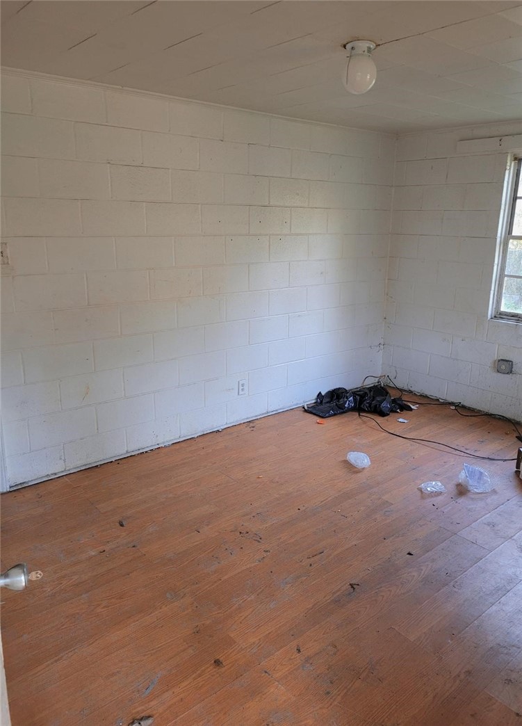 316 Burroughs Ave