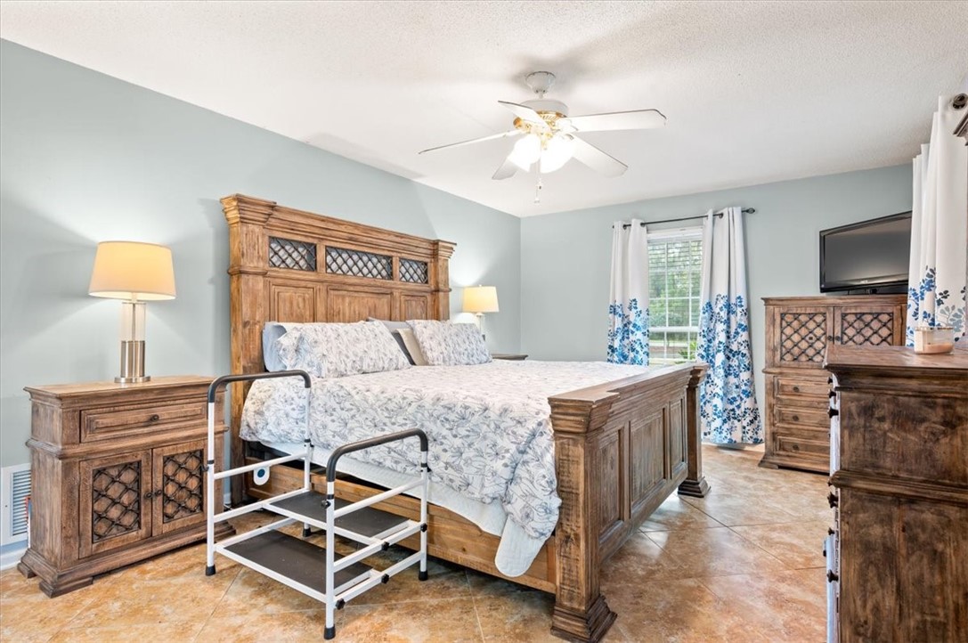 144 King Cotton Road