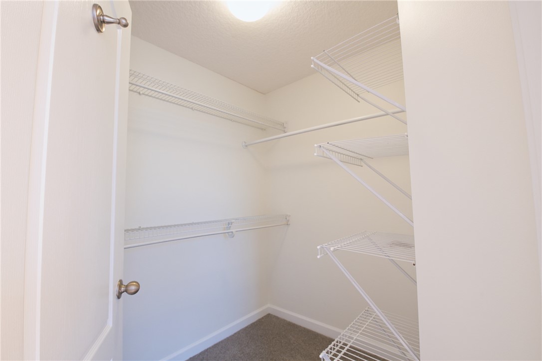 221 Country Walk Circle