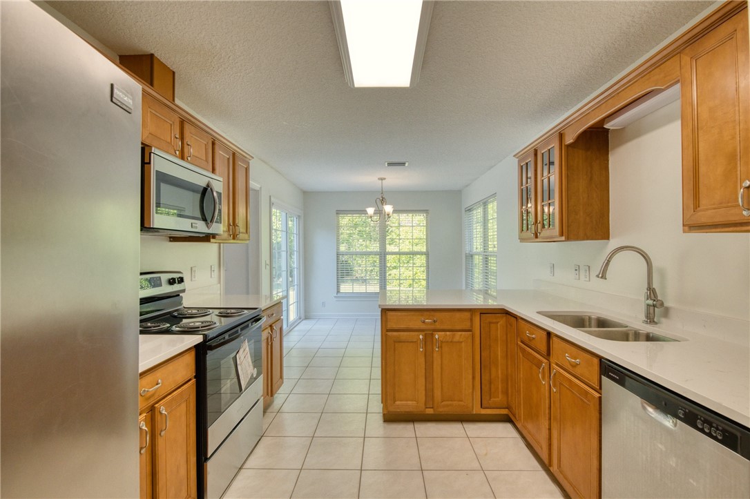 221 Country Walk Circle