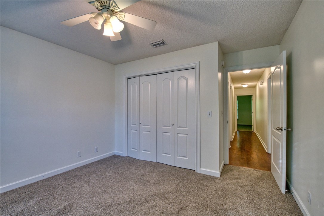 221 Country Walk Circle