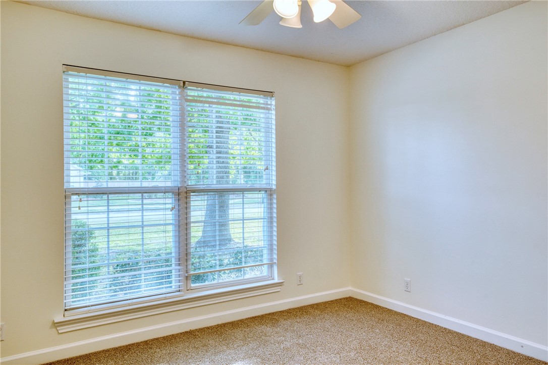 221 Country Walk Circle