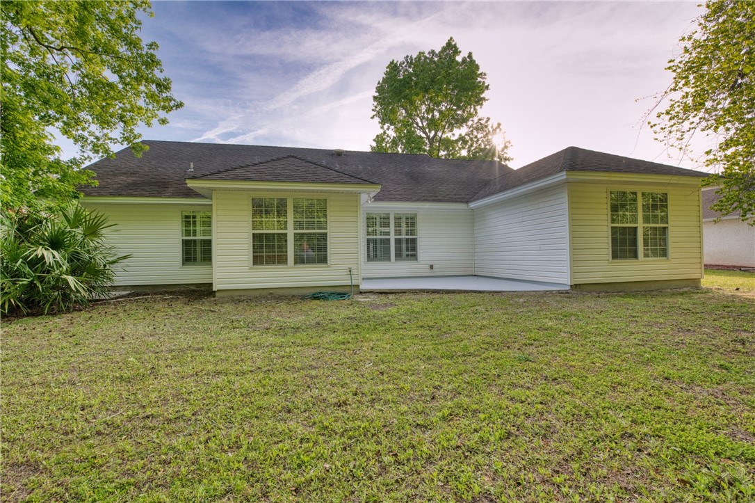 221 Country Walk Circle