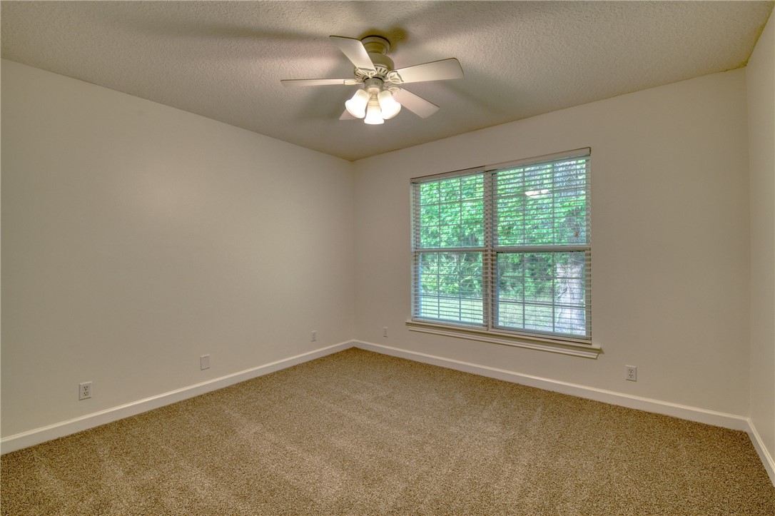 221 Country Walk Circle