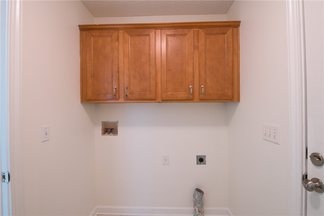 221 Country Walk Circle