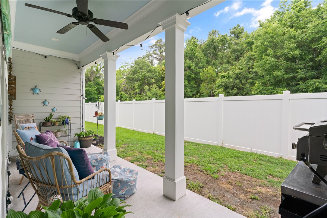 1090 & 1094 Captains Cove Way