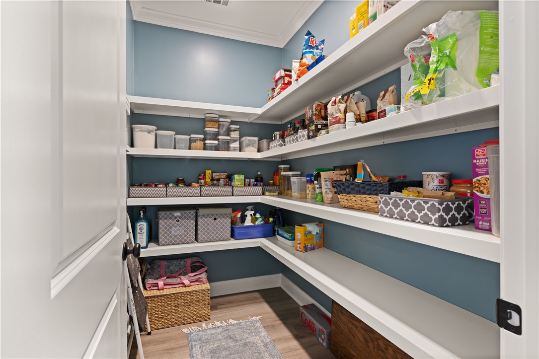 1090 & 1094 Captains Cove Way