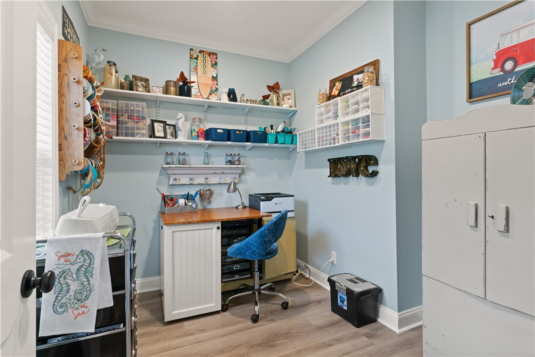 1090 & 1094 Captains Cove Way