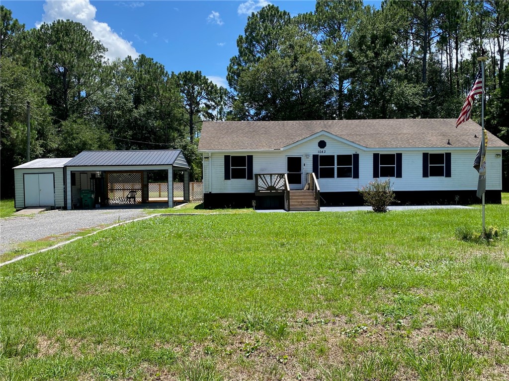 1043 SE Howard Lane