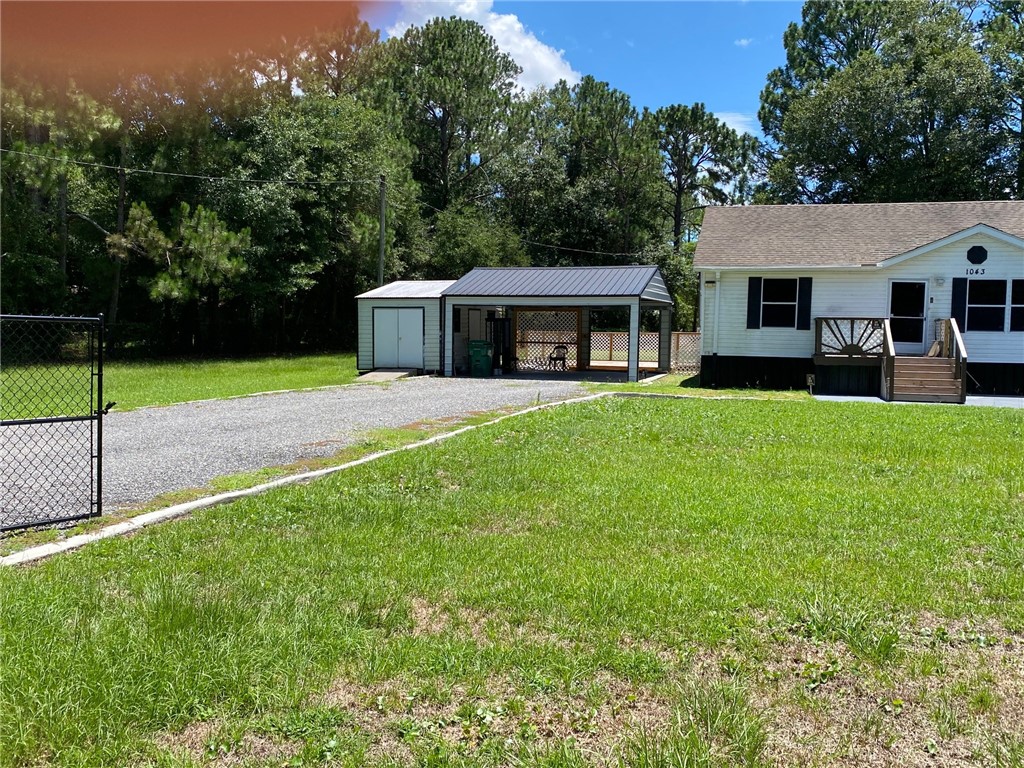 1043 SE Howard Lane