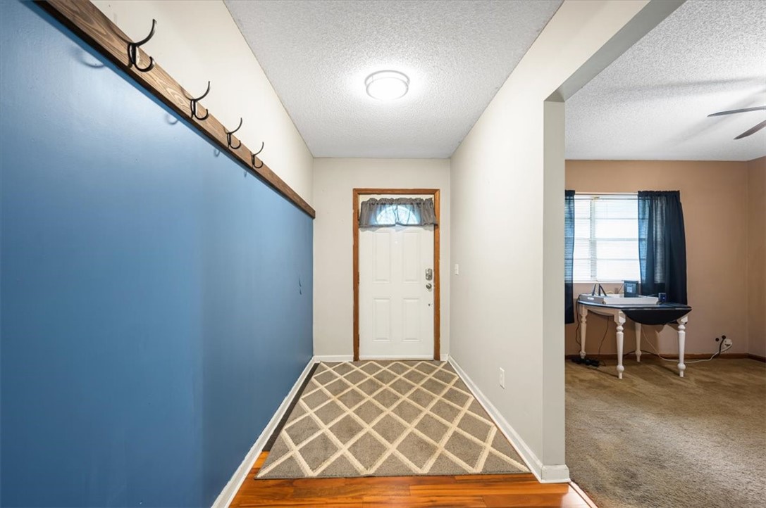 402 W 6th Street