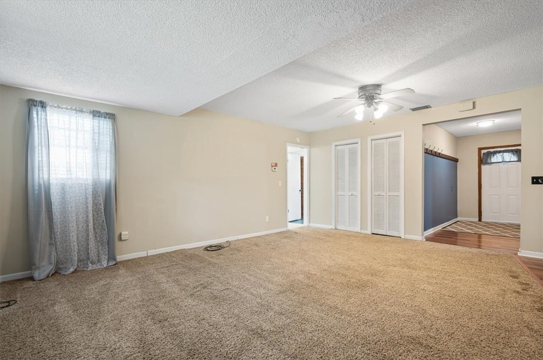 402 W 6th Street