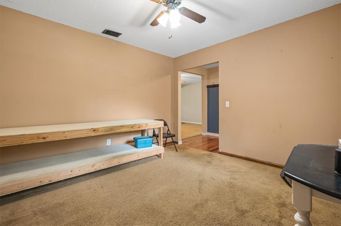 402 W 6th Street