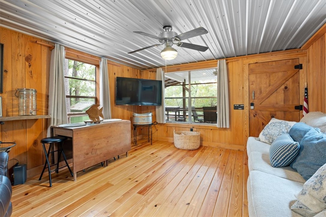 922 Warners Landing Road