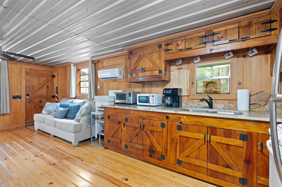 922 Warners Landing Road