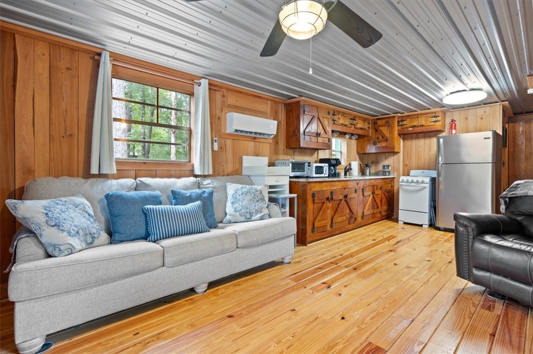 922 Warners Landing Road