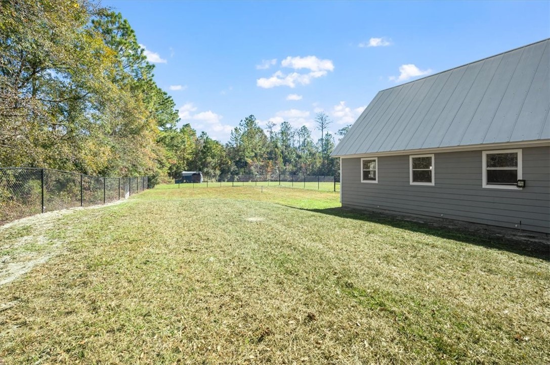 1198 Highway 110 E