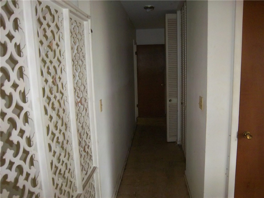 6 Sheldon Ave