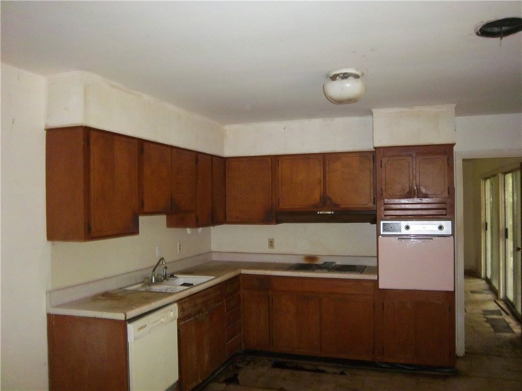 6 Sheldon Ave