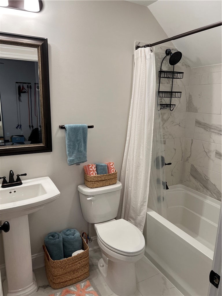 134 Allie Loop