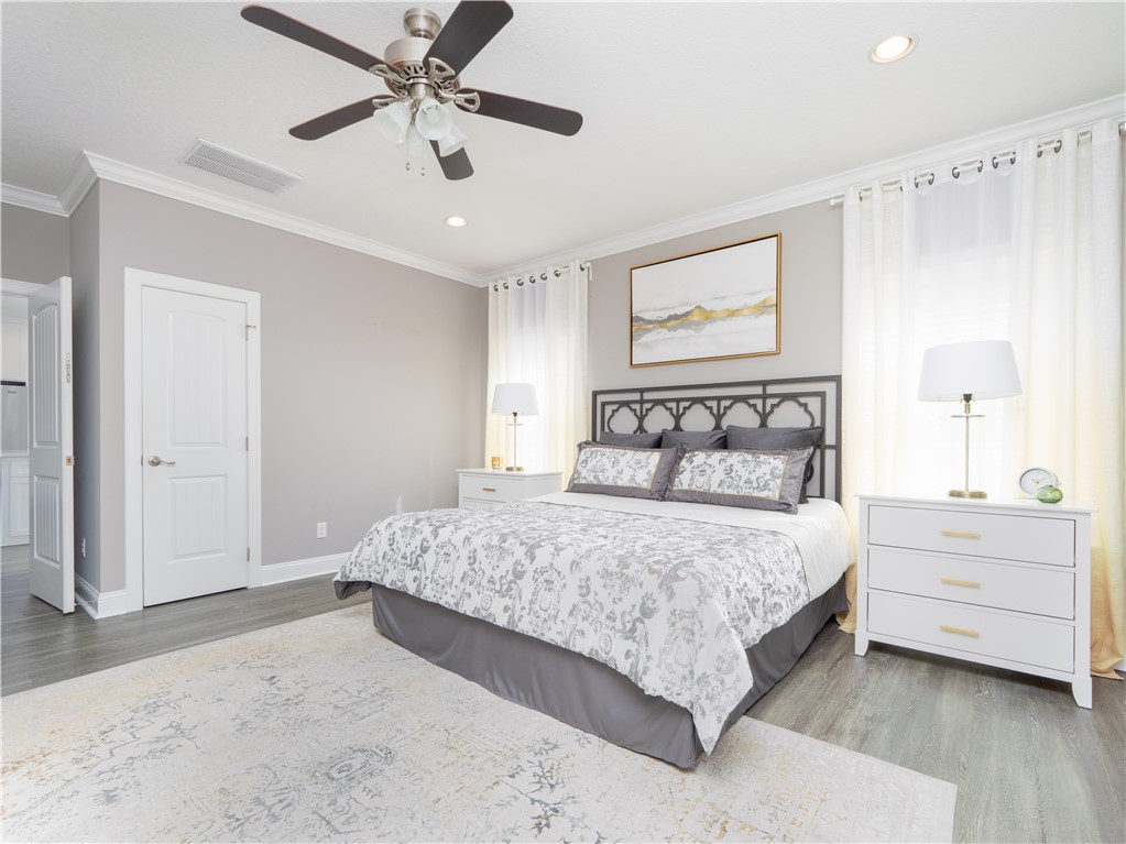 238 Huron Loop