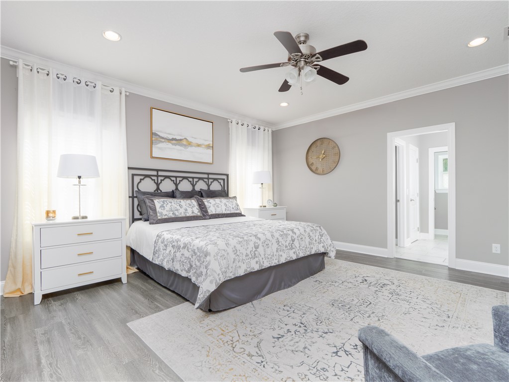 238 Huron Loop
