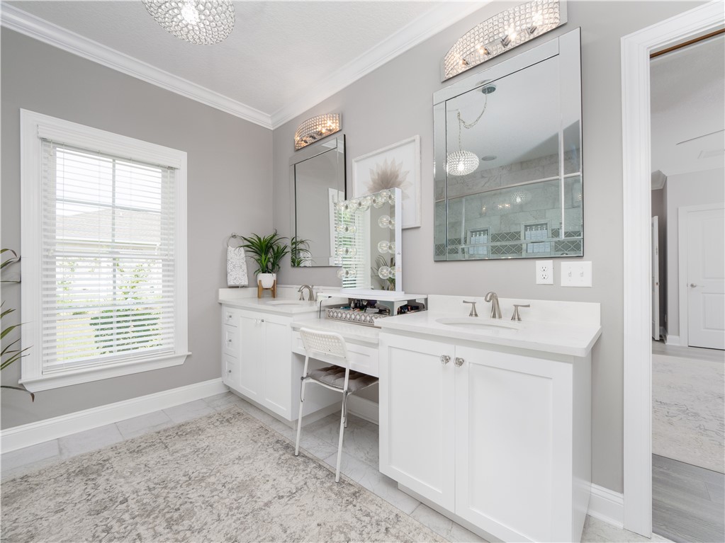 238 Huron Loop