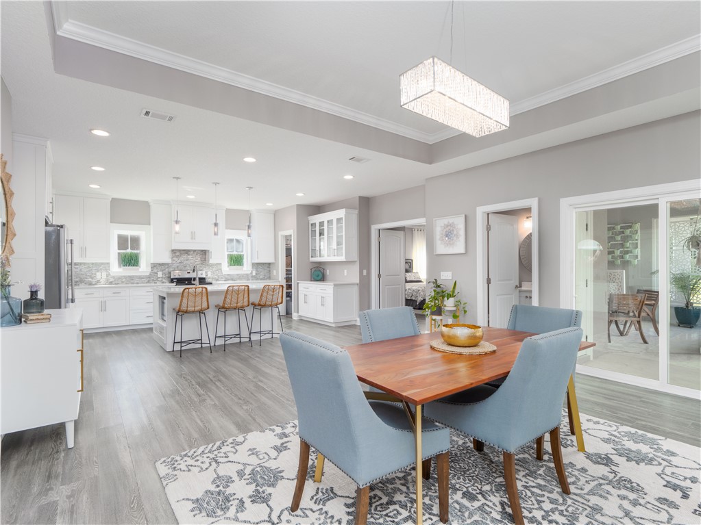 238 Huron Loop