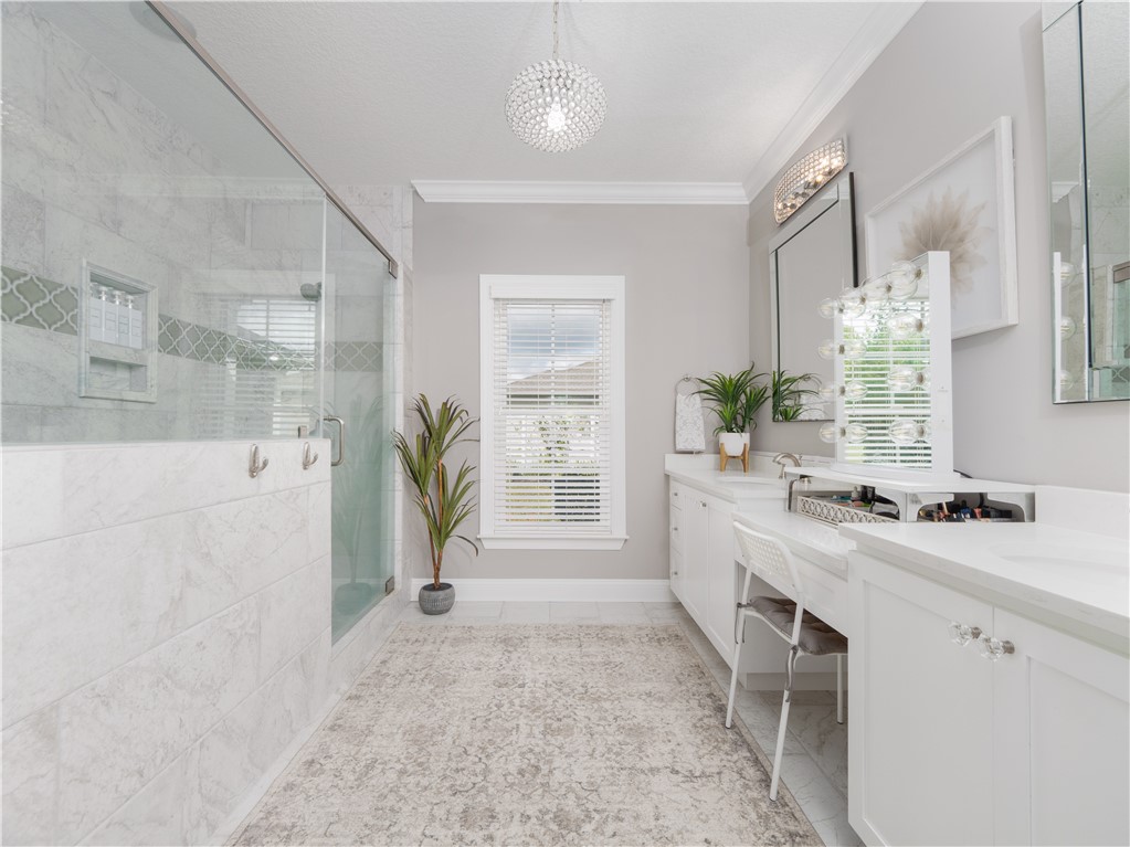 238 Huron Loop