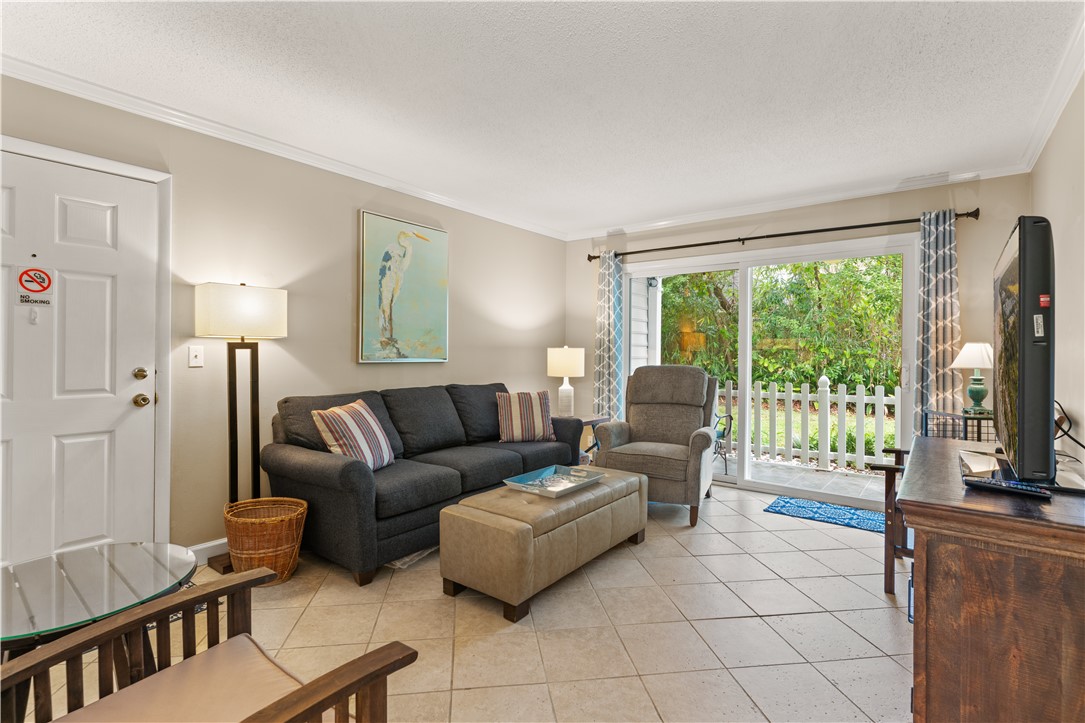 850 Mallery Street L-9