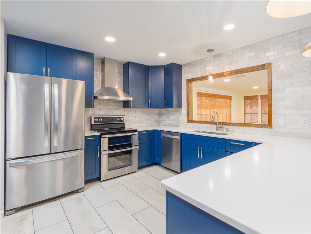 101 Thornhill Drive