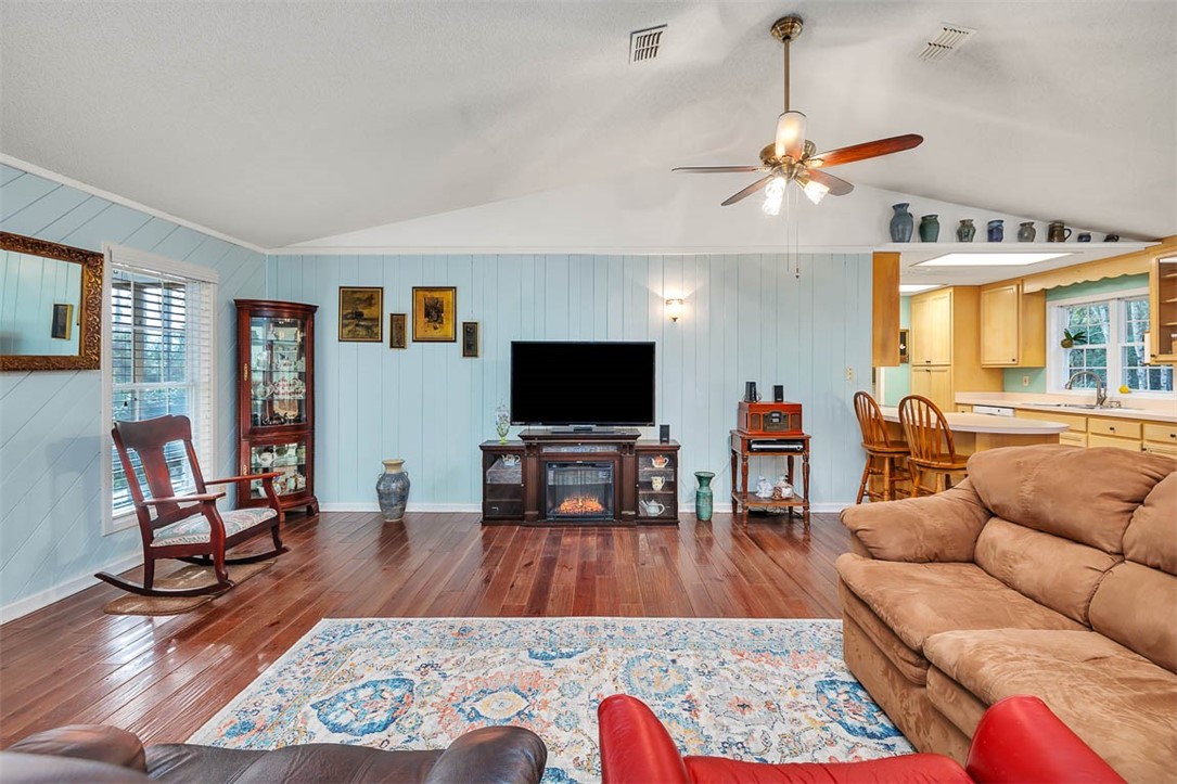 605 Old Red Bluff Road